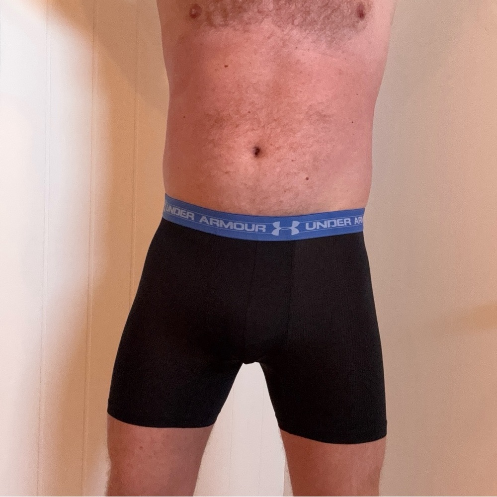Men’s Under Armor black boxer jock